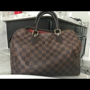 Louis Vuitton Speedy.